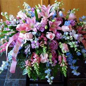 fwthumbCASKET SPRAY 1 METRE LENGTH BUT HIGH.jpg